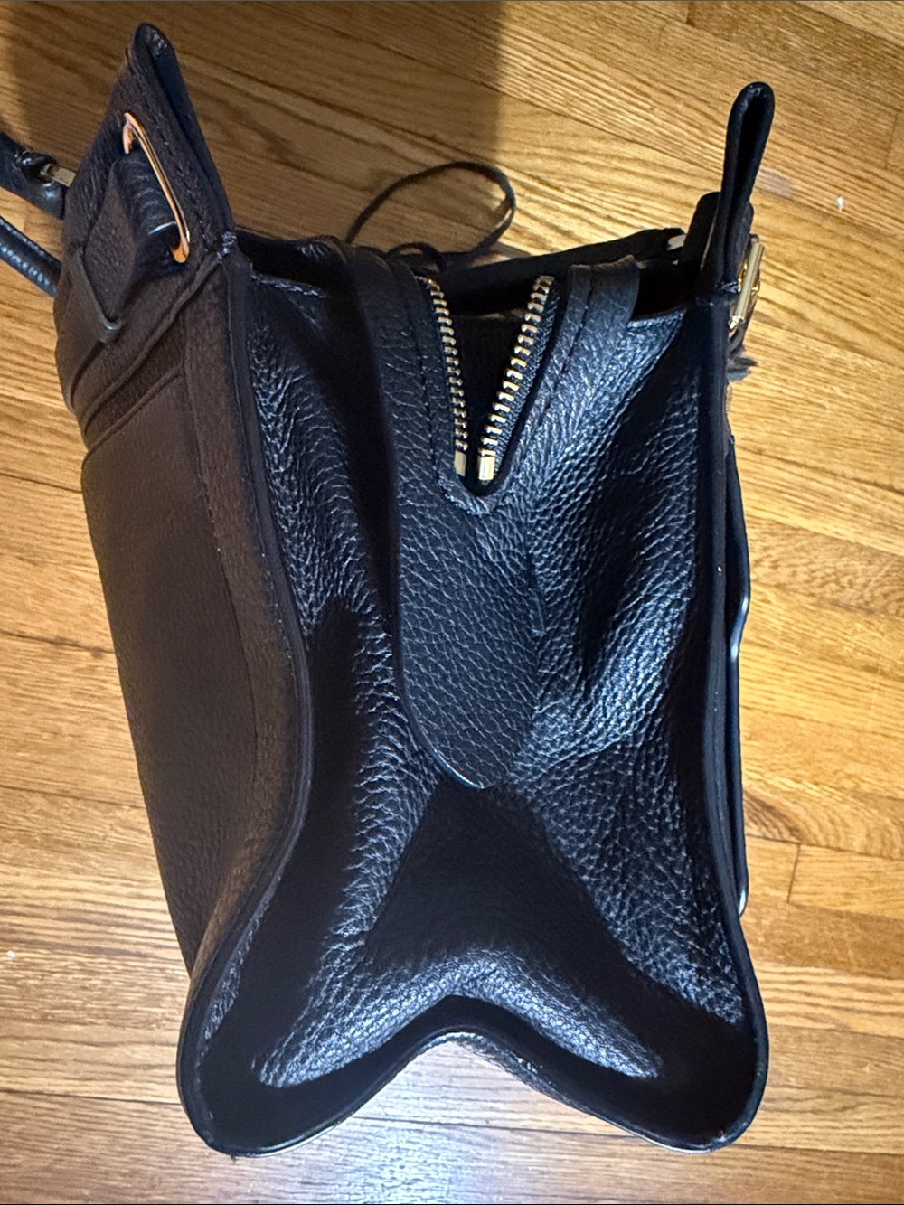 Rebecca Minkoff Pebbled Black Leather Handbag W/ Crossbody Strap & Gold Hardware - Picture 14 of 15